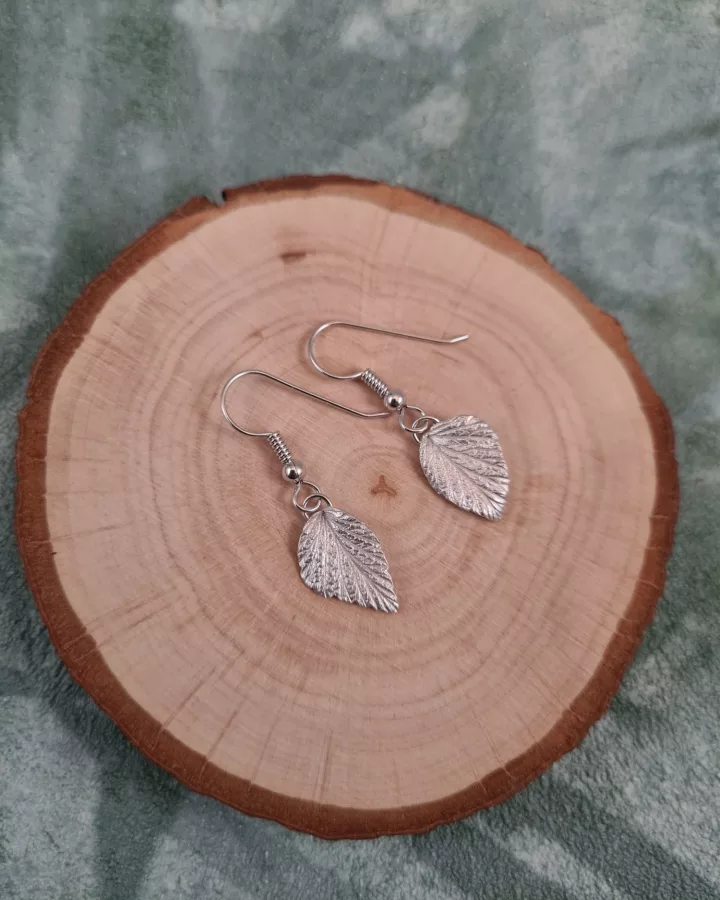 Boucles d'oreilles feuilles de framboisier