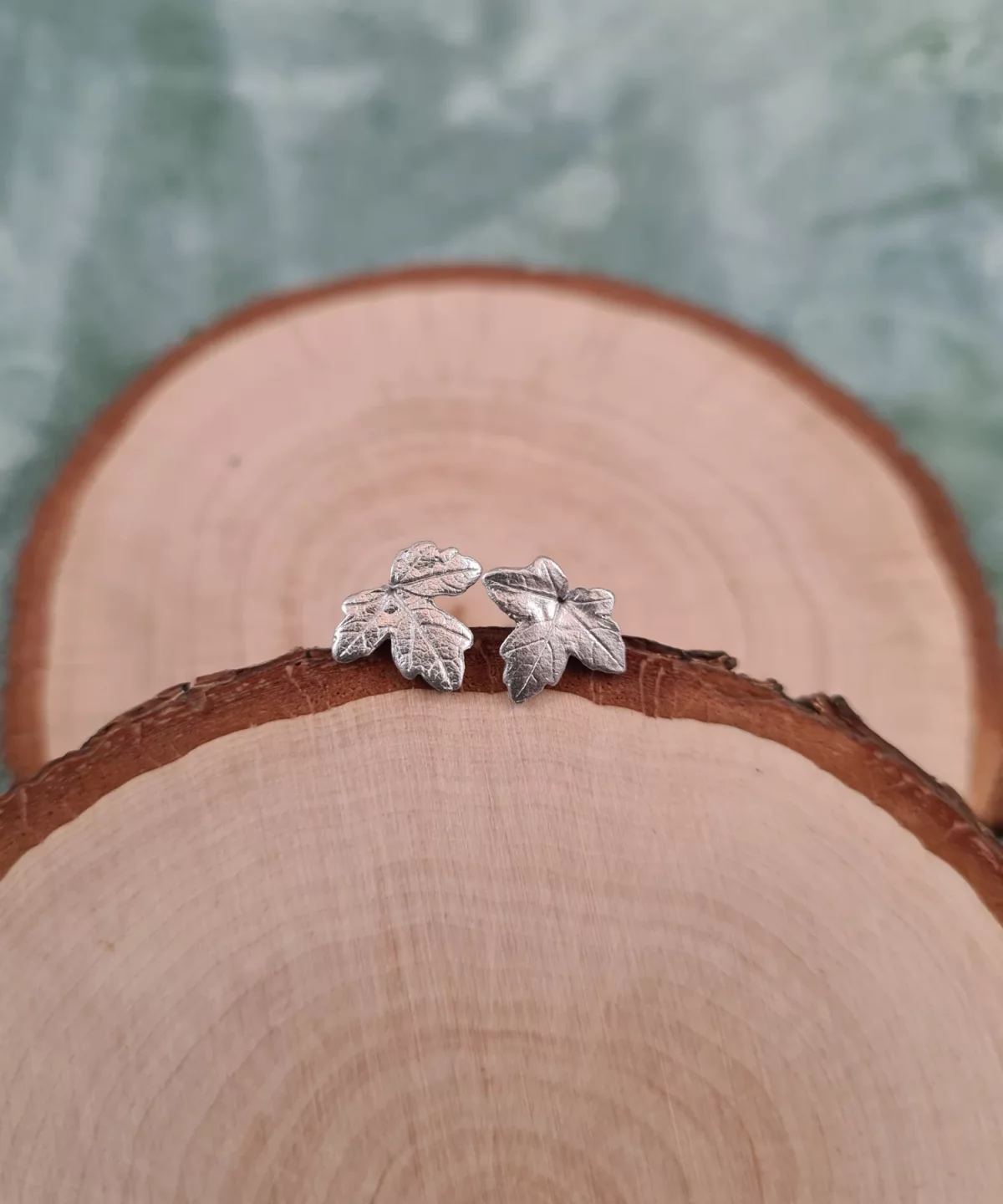 Clous d'oreilles feuilles d'érable champêtre