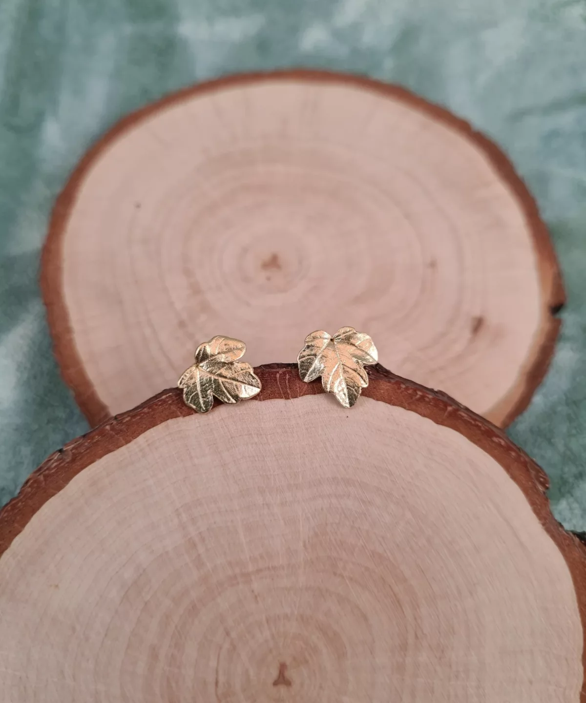 Clous d'oreilles feuilles d'érable