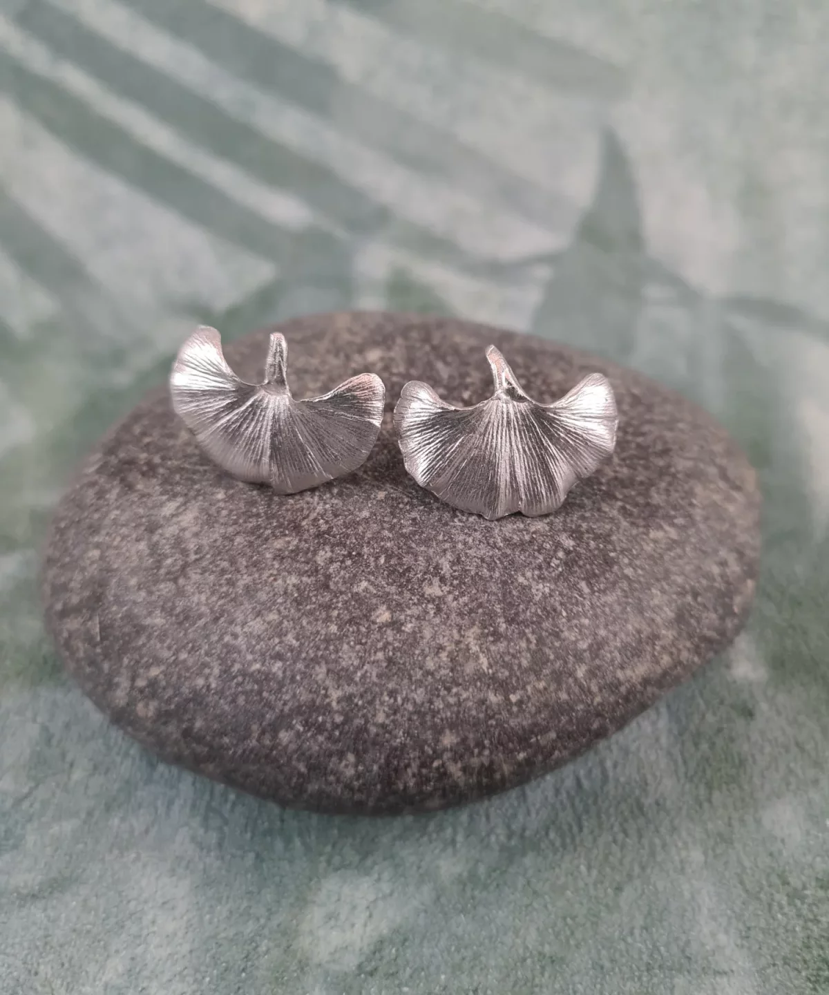 Clous d'oreilles feuilles de ginkgo