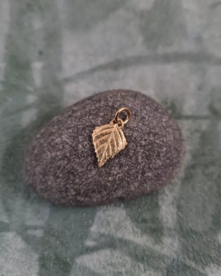 Pendentif feuille de bouleau