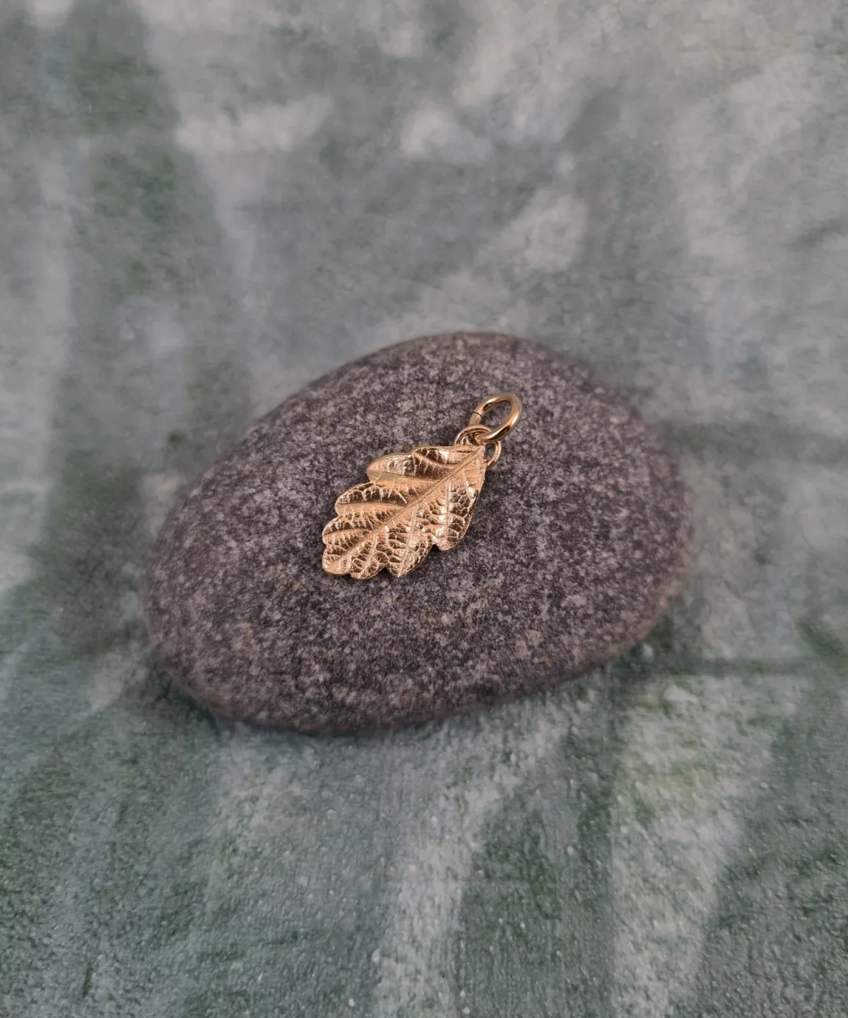 Pendentif feuille de chêne