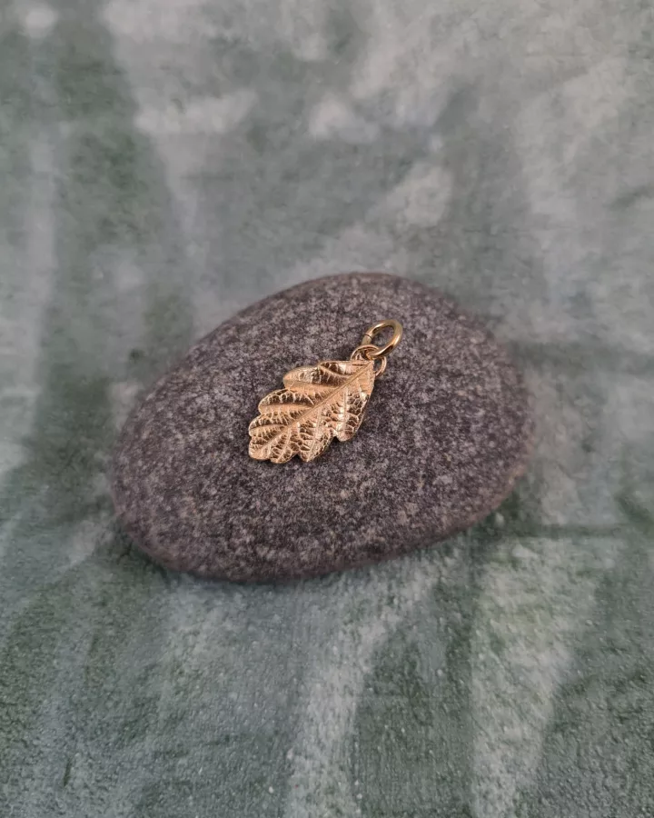 Pendentif feuille de chêne