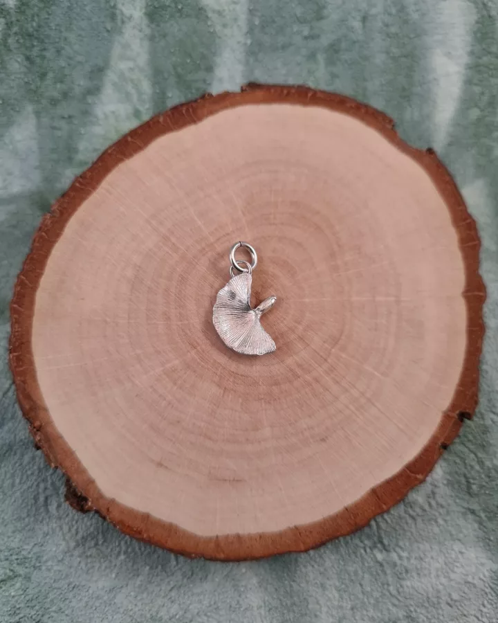 Pendentif feuille de ginkgo