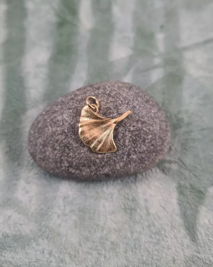 Pendentif feuille de ginkgo