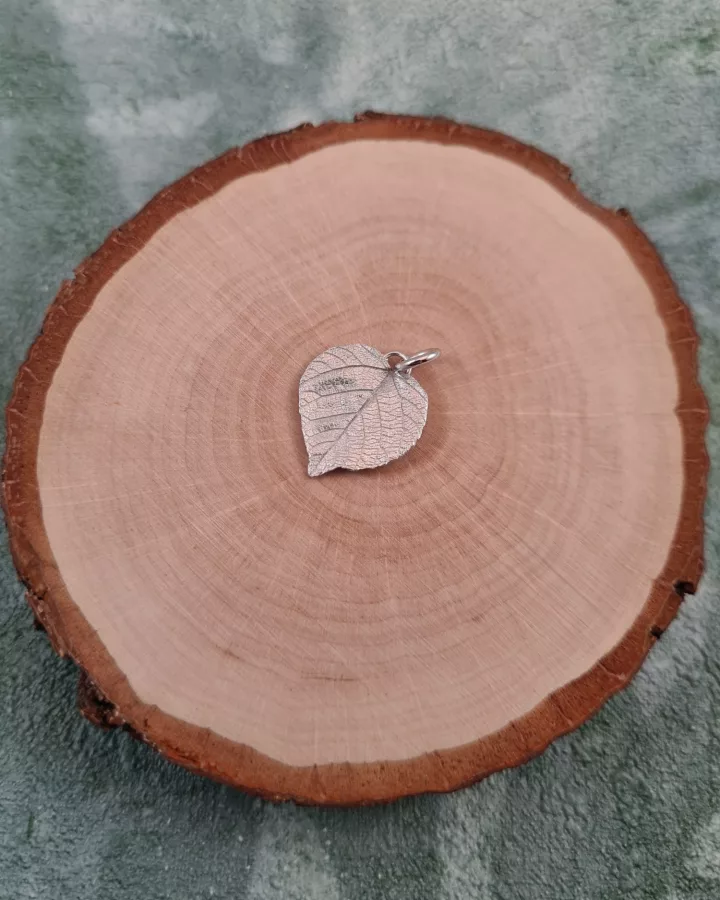 Pendentif feuille de tilleul