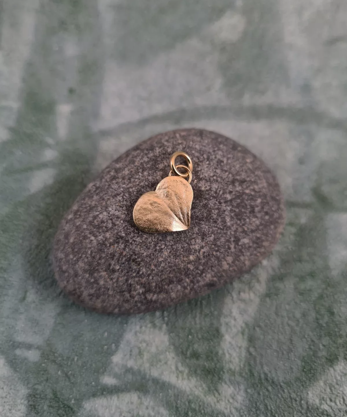 Pendentif foliole d'oxalis des bois