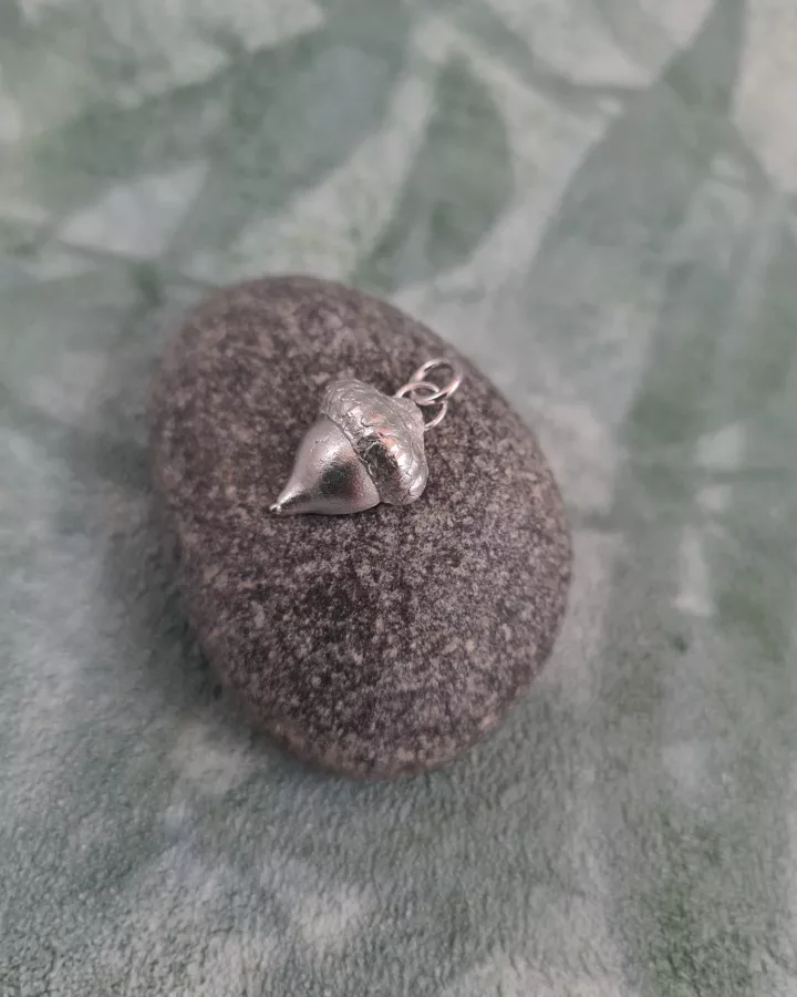 Pendentif gland
