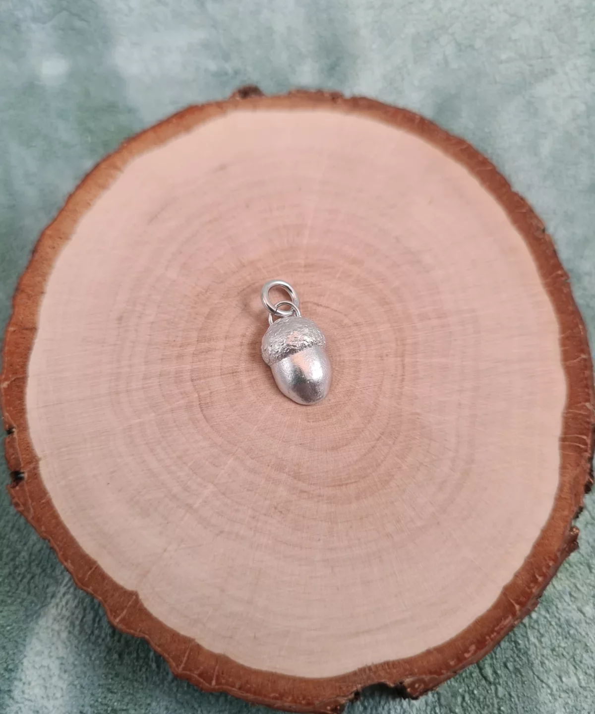 Pendentif petit gland